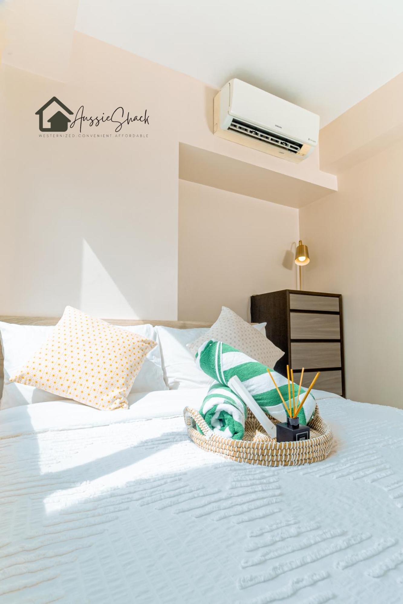 Aussie Shack - 2Br Modern Condo With Skyline View Manille Extérieur photo