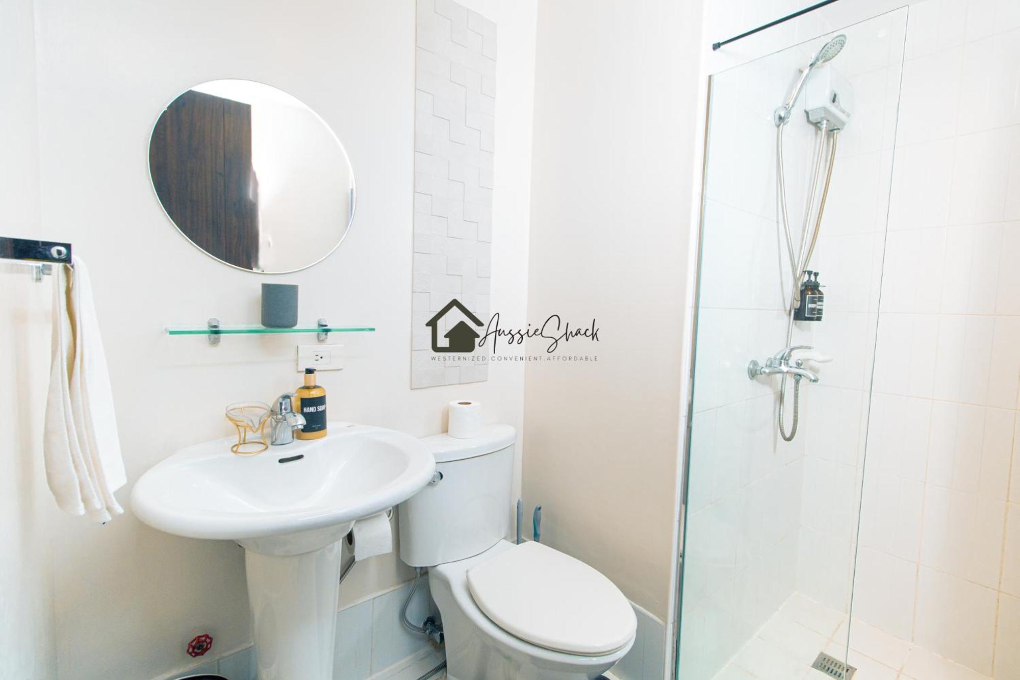 Aussie Shack - 2Br Modern Condo With Skyline View Manille Extérieur photo